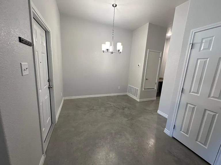1239 Liberation Ln #B — Photo 5