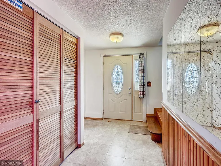 1649 Fernwood St — Photo 12