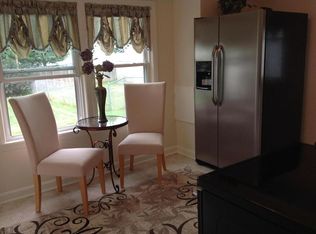 2046 S 85th St, West Allis, WI 53227