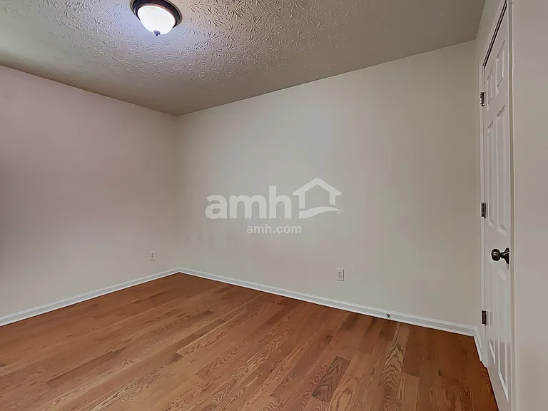 5810 Stephens Mill Dr — Photo 21