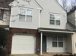 10631 Sleigh Bell Ln, Charlotte, NC 28216