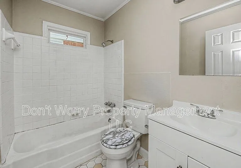 419 Hobson St — Photo 3
