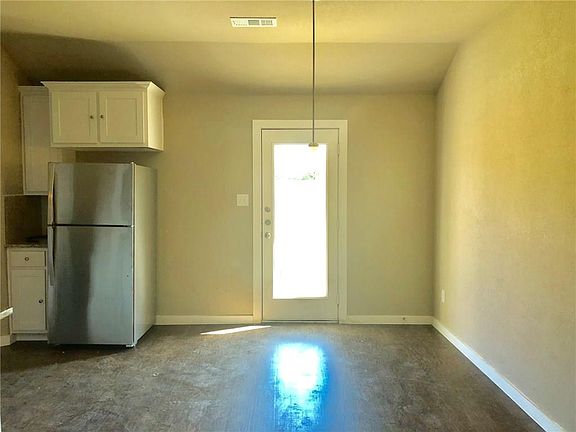 4th image of 4216 Andrea Ln