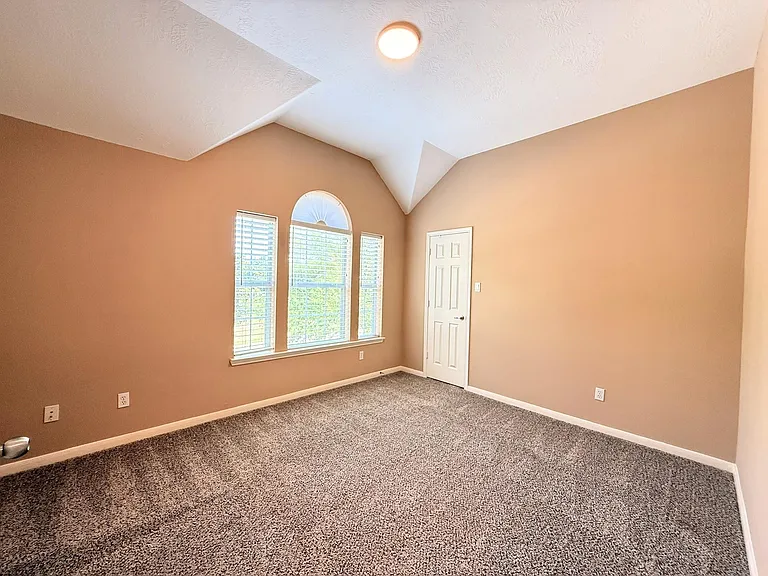 2214 Jurgensen Ln — Photo 26