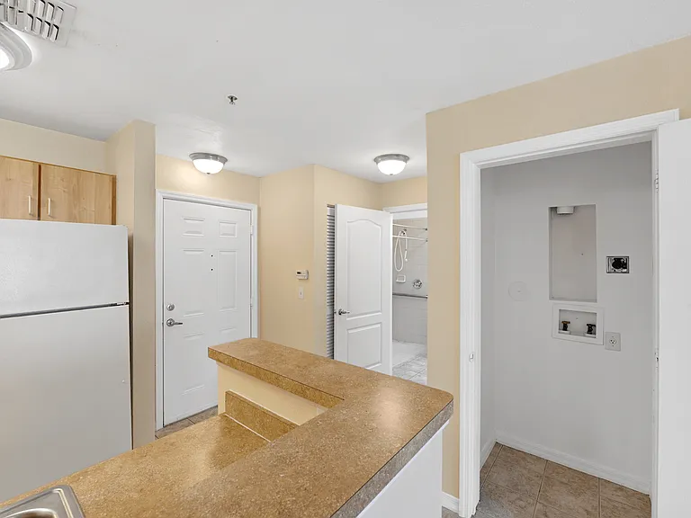 St. Luke's Life Center Apartments — Photo 16