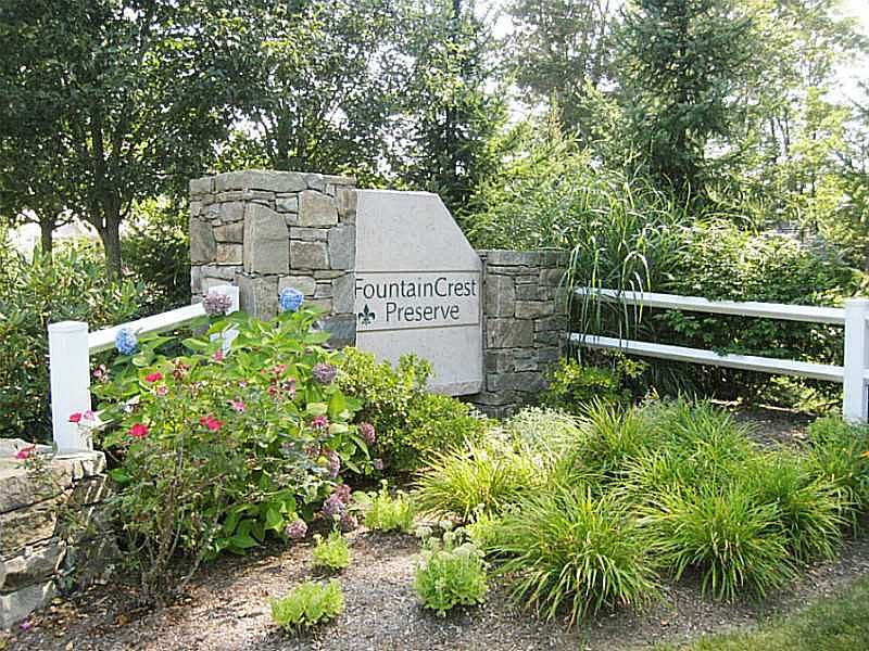 2nd image of 62 Fountain Dr