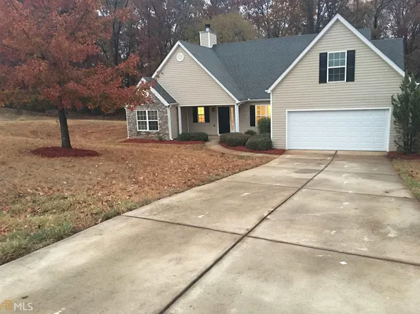 208 White Cir, Winterville, GA 30683