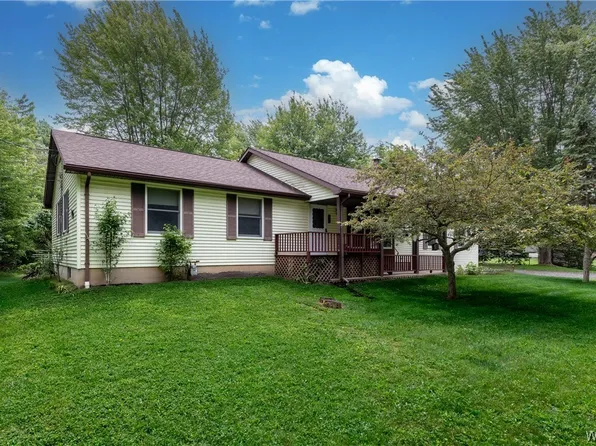 2145 Dodge Rd, East Amherst, NY 14051