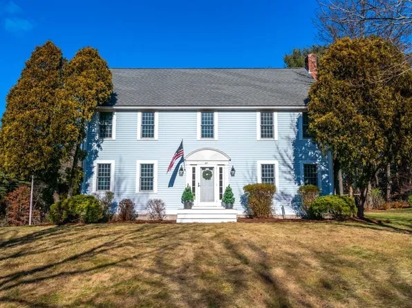 40 Walker Rd, Duxbury, MA 02332