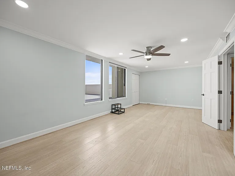 2100 Ocean Dr #Penthouse 2 — Photo 75