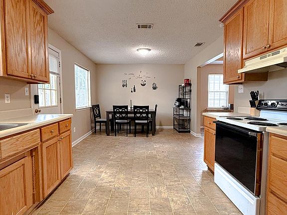5th image of 3016 Ginny Dr