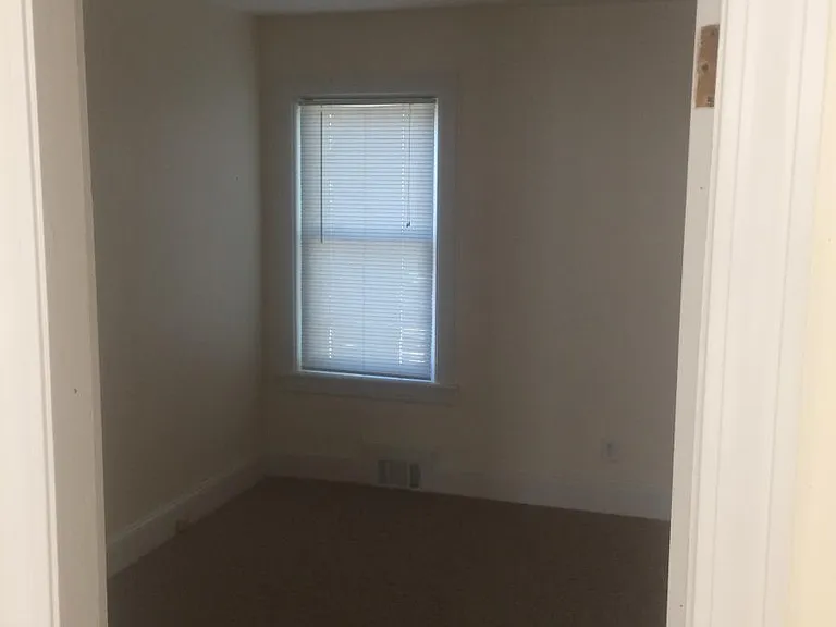 bed 1 /office