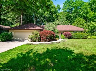 20060 Idlewood Trl, Strongsville, OH 44149