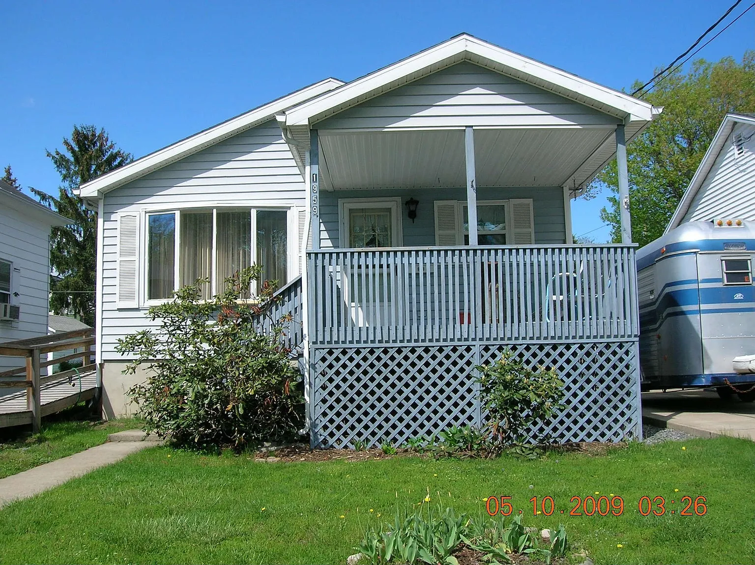1959 Myrtle St photo 1