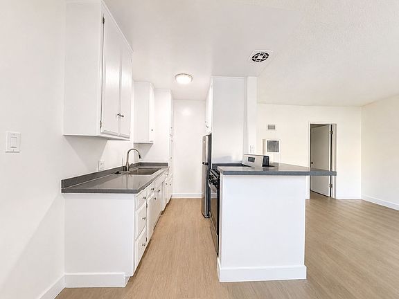 4th image of 1315 N Columbus Ave APT 31