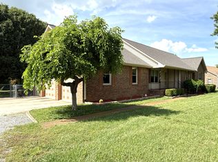 3168 Maxey Rd, Cedar Hill, TN 37032
