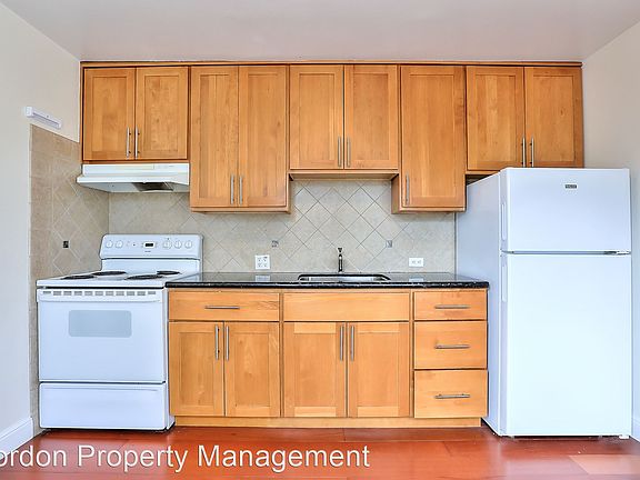 2nd image of 7550 Geary Blvd APT 4
