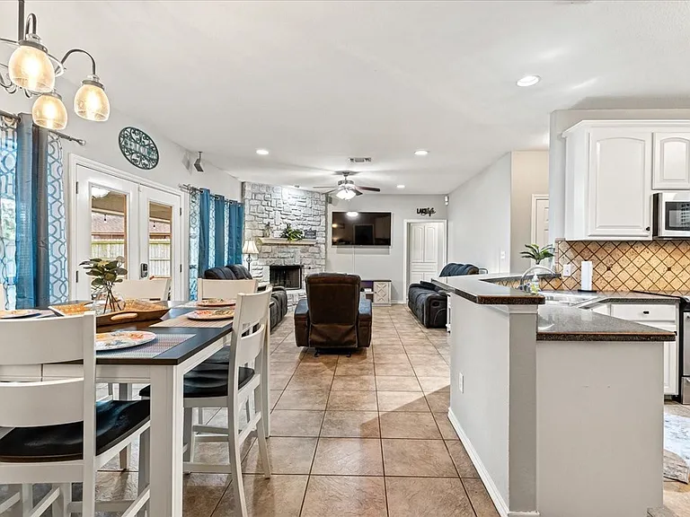 1609 Cheyenne Trl — Photo 13