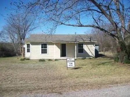 2 bed, 816 sqft, $1,100 — Photo 1
