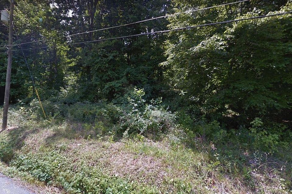 2nd image of Lots Tyler St #1