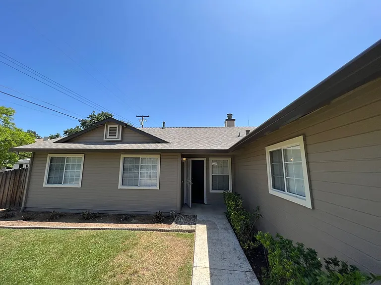 5724 Mist Ct — Photo 3