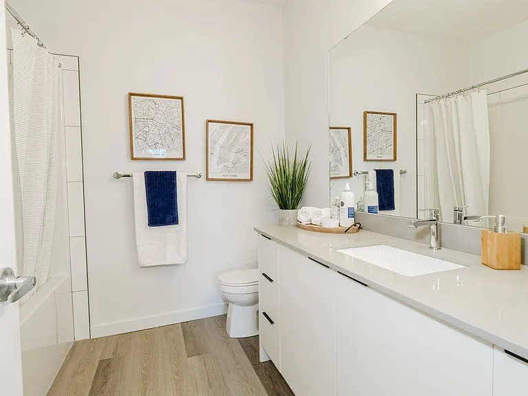 203 Salisbury Way — Photo 8
