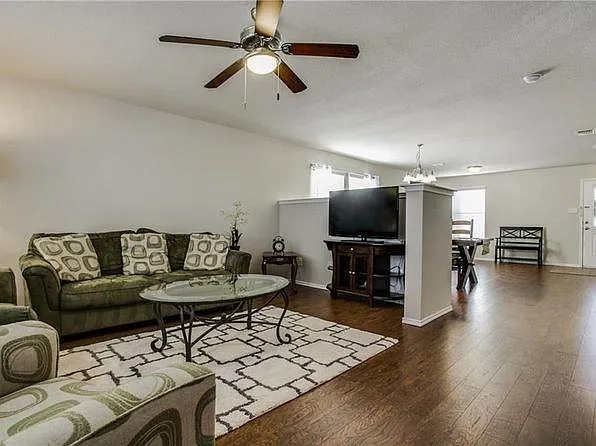 1601 Lionheart Dr — Photo 13