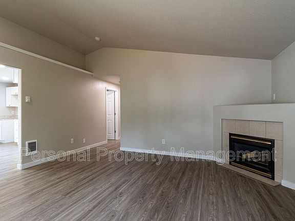 3rd image of 19019 SE 12th Way