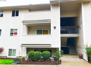 11048 SW Greenburg Rd APT 242, Tigard, OR 97223