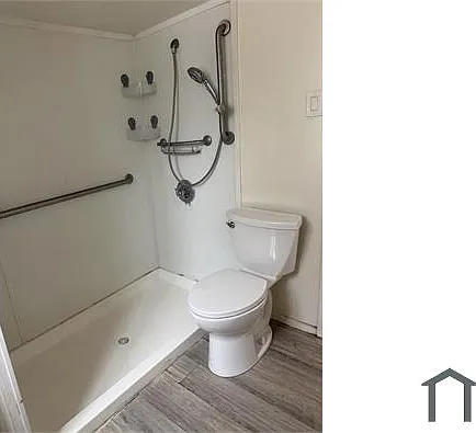 643 Sunset Rd SW — Photo 3