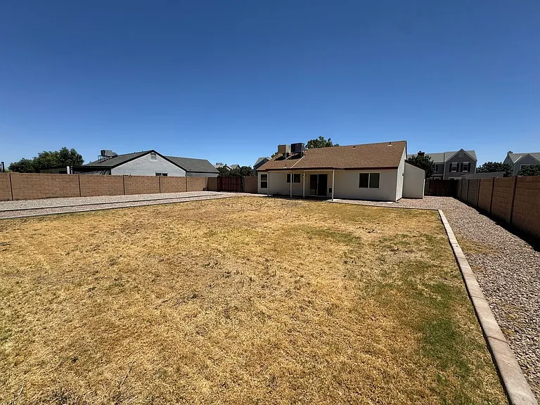 768 E Stottler Pl — Photo 27