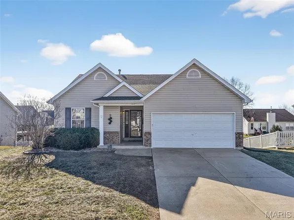 417 Marble Fields Dr, Wentzville, MO 63385