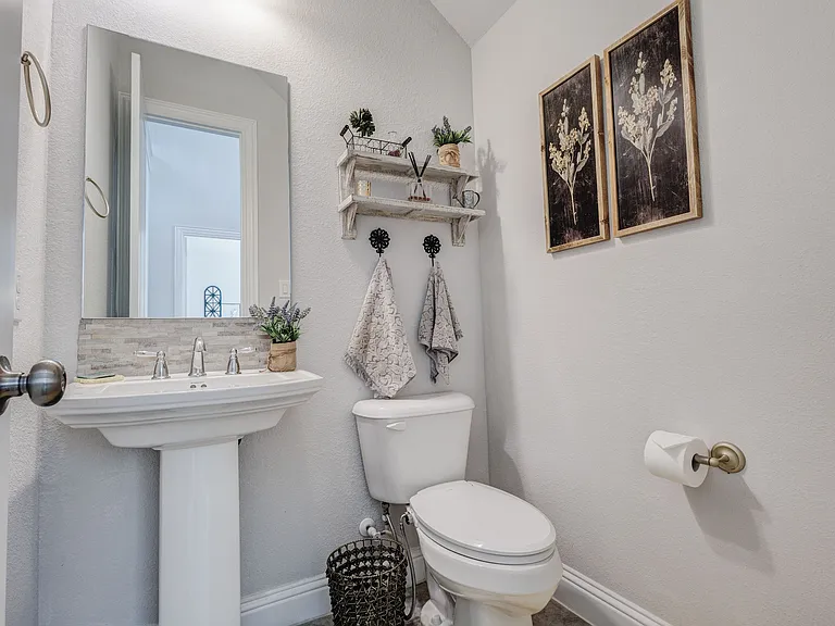 4248 Del Rey Ave — Photo 9