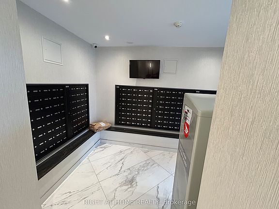 5th image of 7460 W Bathurst St #201