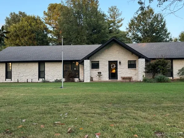 15623 S 297th East Ave, Coweta, OK 74429