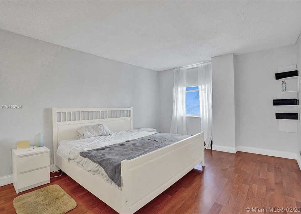 1st image of 2935 Ne 163rd St #2F