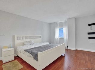 2935 Ne 163rd St #2F, North Miami Beach, FL 33160