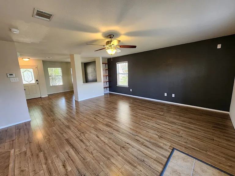5709 Valley Stream Way — Photo 6