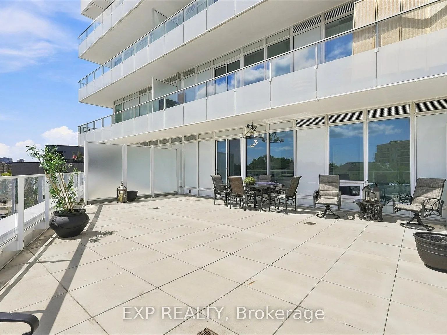 1 bed, $2,300 — Photo 2