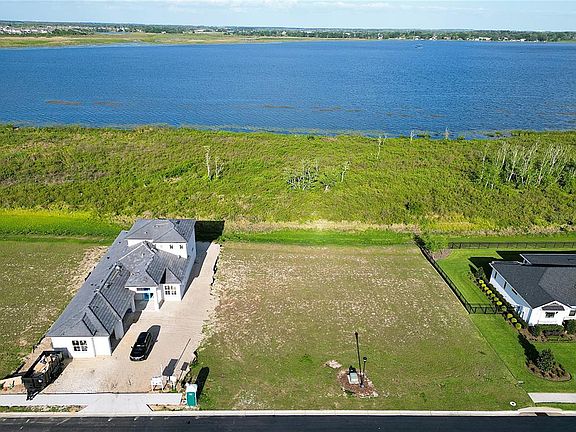 2nd image of 332 Caladium Ave #29