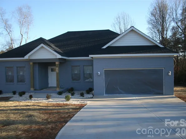 134 Whitney Ln, Statesville, NC 28625