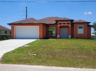 803 Greyhound Ave N, Lehigh Acres, FL 33971