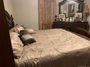 26-28 Chester St, Hartford, CT 06114