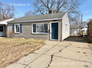 21330 Nummer St, Warren, MI 48089