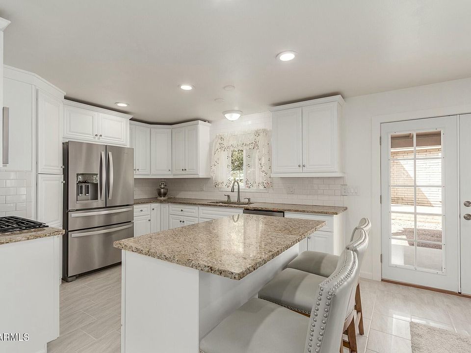 1st image of 26232 S LAKESIDE Drive