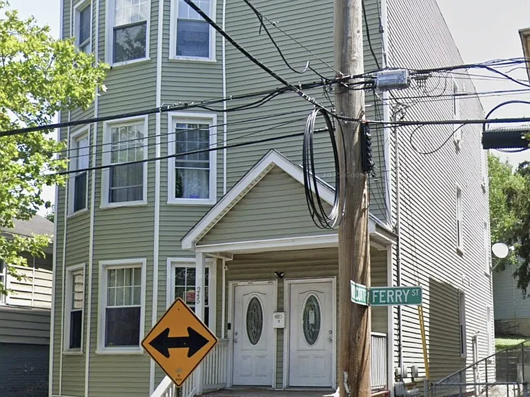 245 Ferry St #1 — Photo 6