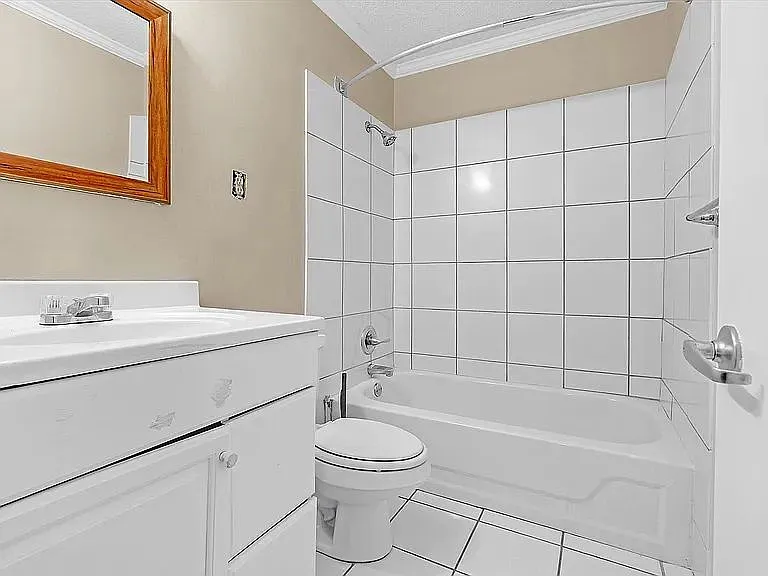 3967 Grahamdale Cir #B — Photo 12