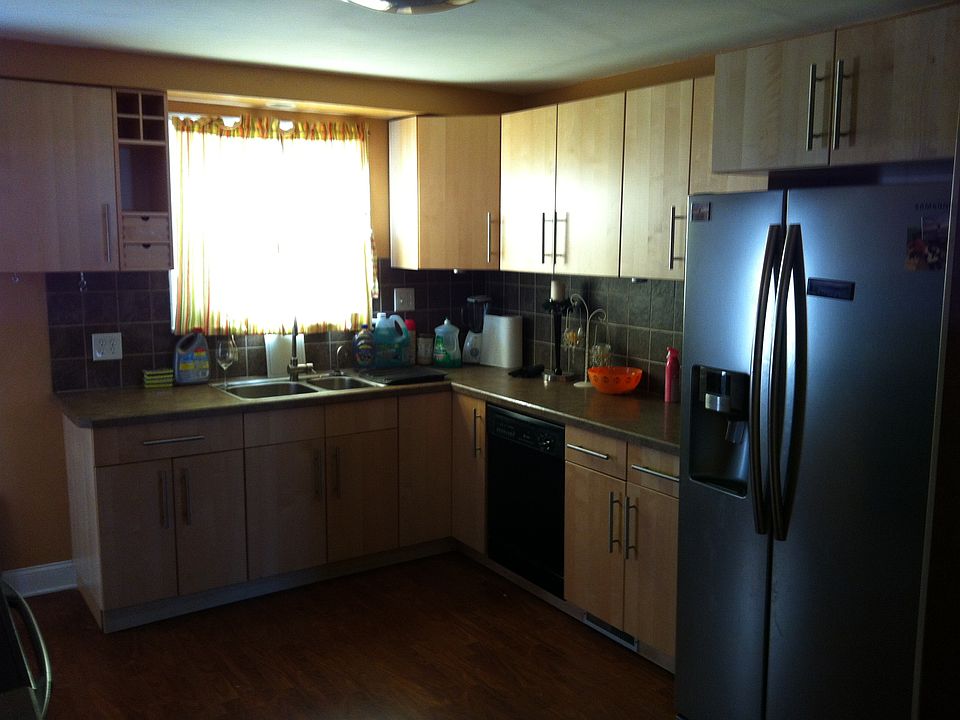1st image of 4 W Dale Rd