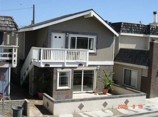 208 Colton St #A, Newport Beach, CA 92663