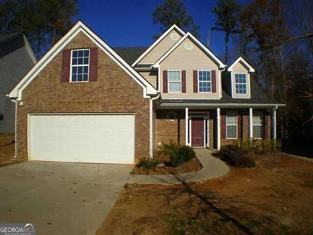 4 bed, 2.5 bath, 2324 sqft, $2,475 — Photo 1